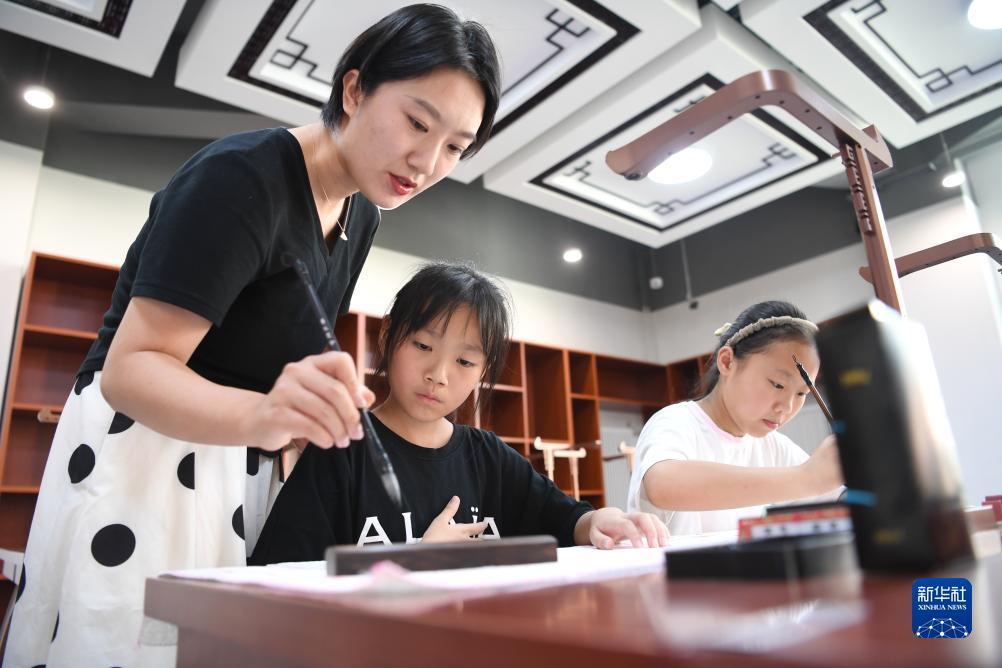 世外桃源电子游戏